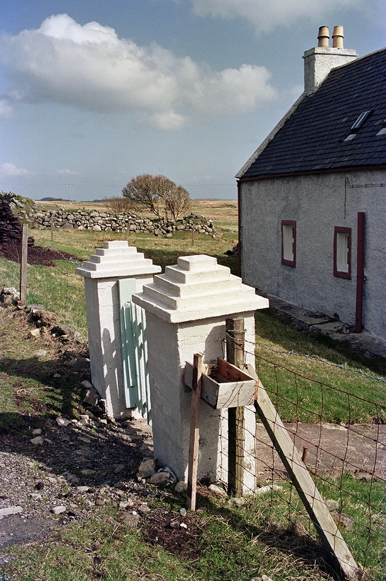 Making An Entrance Gatepost Art of the Outer Hebrides by Graham Starmore