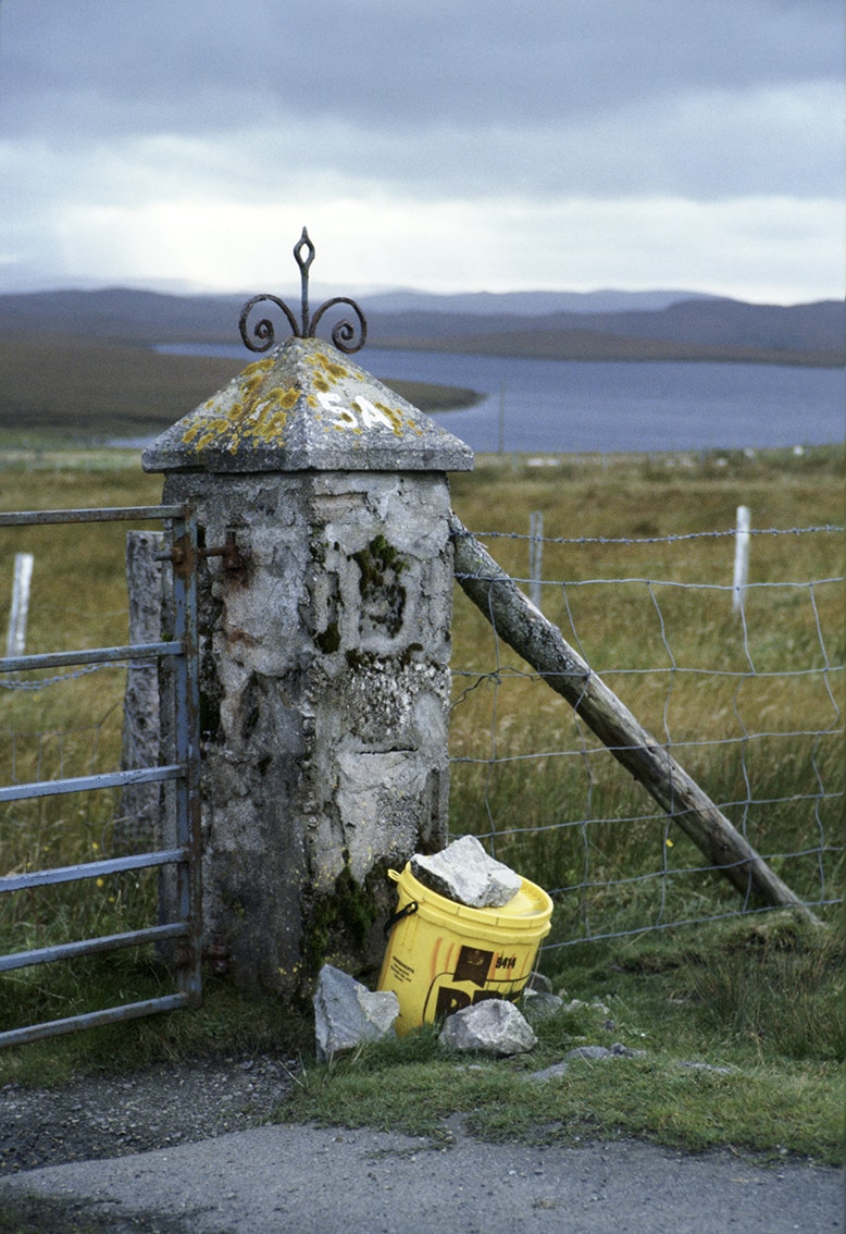 Making An Entrance Gatepost Art of the Outer Hebrides