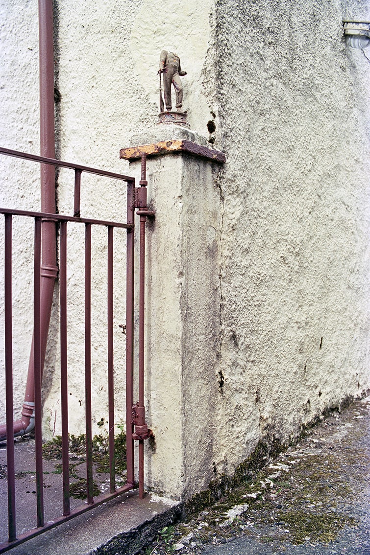 Making An Entrance Gatepost Art of the Outer Hebrides by Graham Starmore